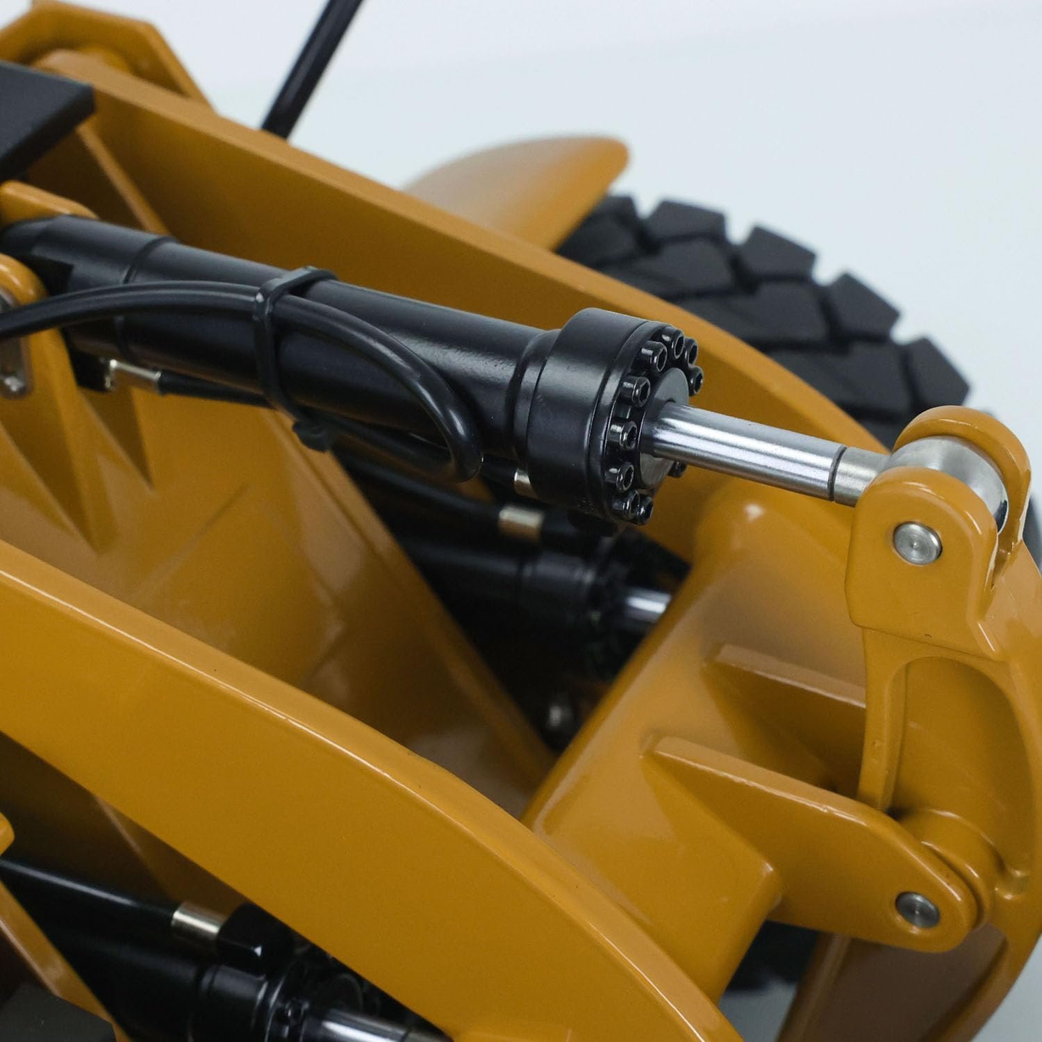 K966 KABOLITE 2.4G 1/16 Metal Hydraulic RC Loader - Image 4